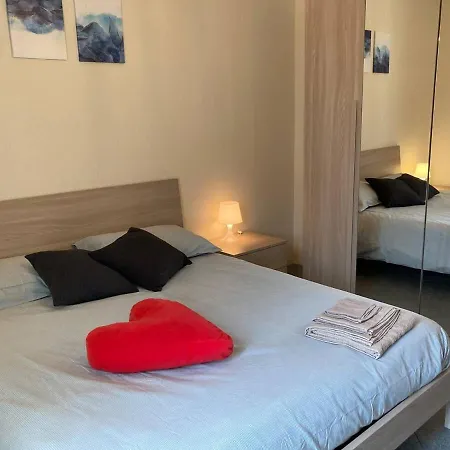 Conte Rosso Appartement *